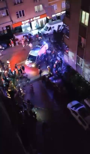 Sokak ortasında silahını çekti! Kanlı pusu Bahçelievler’de: Husumetlisini vurmak isterken 2 kişiyi daha yaraladı - Resim : 3