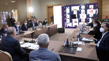 Cumhurbaşkanı Erdoğan gençlerin sorularını tek tek yanıtladı - Gündem Haberleri