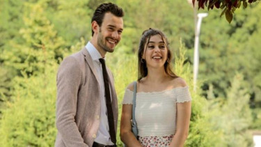 Aytaç Şaşmaz ve Cemre Baysel'den ödül töreninde çok konuşulacak hareket! Aytaç'ın aklı başına geldi - Magazin Haberleri