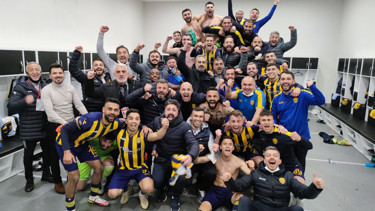 Ankaragücü 90+2'de üçlük attı! Tuzlaspor'u tek golle deviren başkent ekibi zirve takibini sürdürüyor - Spor Haberleri