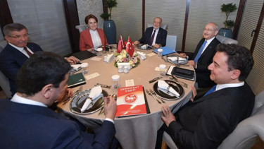 Gültekin Uysal'ın o sözleri 6'lı masada kriz çıkarttı: Kılıçdaroğlu, gece yarısı Davutoğlu ile görüştü - Gündem Haberleri