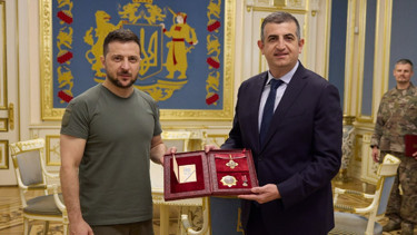 Baykar Genel Müdürü Haluk Bayraktar'a, Zelenskiy tarafından 1. Derece Devlet Liyakat Nişanı verildi - Teknoloji Haberleri
