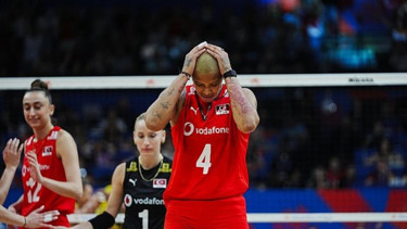Filenin Sultanları tat vermedi, sıra dışı set geri dönüşe yetmedi (Çekya 3 - 1 Türkiye | Maçın sonucu) - Spor Haberleri
