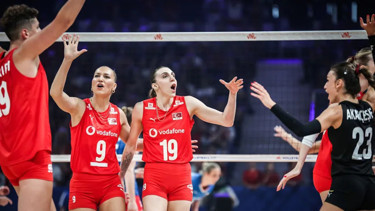 Filenin Sultanları lidere takıldı, üst üste ikinci mağlubiyetini aldı (Türkiye 2 - 3 İtalya | Maçın sonucu) - Spor Haberleri