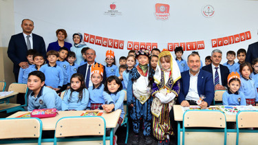 "Eğitimi desteklemek ve topluma fayda sağlamak bize Sabri Ülker'in mirasıdır" - Ekonomi Haberleri