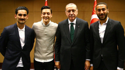 Özdemir: Almanya'nın elenmesinin nedeni Erdoğan...