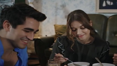 Korhan Ailesi Gerçekte Bir Holding Ailesiymiş! Gülseren Budayıcıoğlu, Yalı Çapkını Dizisinde Bir Tek Ona Dokunmuş!