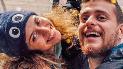 Ödül töreninde evlilik teklifi yapmıştı! Müjdeli haber geldi: Alper Rende ve Betül Çakmak nişanlandı