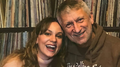Ünlü oyuncu Farah Zeynep Abdullah'tan şaşırtan çıkış! ''Babam sperm bankasından çocuk sahibi olabileceğimi söyledi''