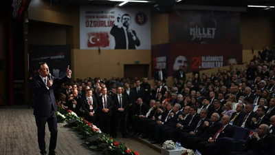 CHP’de Olağanüstü Kurultay! PM ve YDK Listesi Belli Oldu: Kimin yeri korundu, kim dışarıda kaldı?   