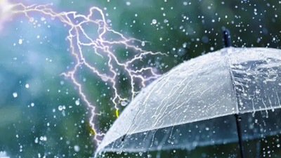 Meteoroloji Genel Müdürlüğü'nden hafta sonu uyarısı! Çok kuvvetli geliyor: Yurdun tamamında sel, sağanak ve fırtına var!