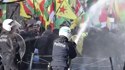 Avrupa'nın göbeğinde YPG taşkınlığı: Brüksel'de terör yandaşlarına soğuk duş! Polis tazyikli su ve gazla dağıttı...