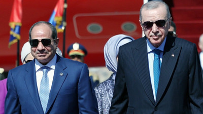 Kahire'de tarihi zirve! Cumhurbaşkanı Erdoğan ve Sisi bir arada! Masada Gazze, Suriye ve 15 milyar dolarlık hedef var!