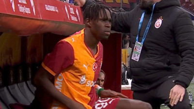 Singo aylar sonra sahalara geri döndü