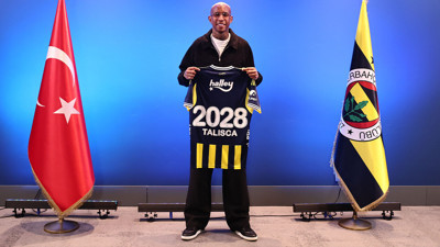 Fenerbahçe, Talisca'nın sözleşmesinin uzatıldığını açıkladı