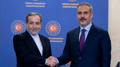 Dışişleri Bakanı Hakan Fidan, İranlı mevkidaşı Arakçi ile telefonda görüştü