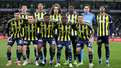 Fenerbahçe'yi bekleyen büyük tehlike! Domenico Tedesco kara kara düşünüyor: 5 futbolcu sınırda