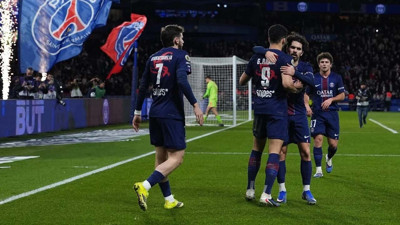 Paris Saint-Germain'in lig maçı Şampiyonlar Ligi sebebiyle ertelendi