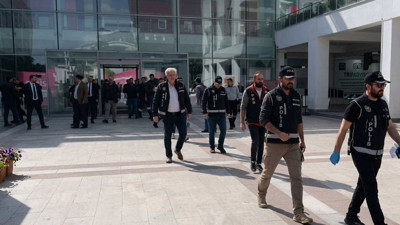 Yolsuzluk operasyonu! Tepebaşı Belediyesi'nde 60 kişiye gözaltı
