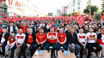 Sultanbeyli milli zafer için tek yürek oldu!