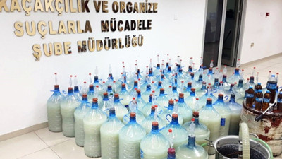 Emekli öğretmen evinde kaçak viski üretirken yakalandı!