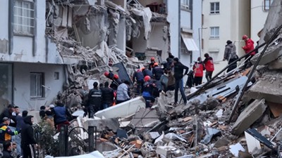 10 ilde yıkıma yol açtı! Kahramanmaraş'taki 7,4'lük depremin boyutu gün ağarınca ortaya çıktı!