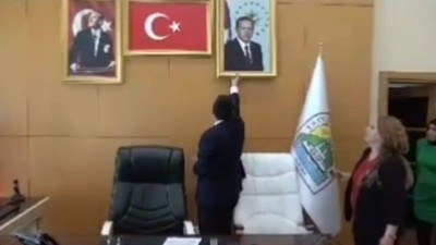 DEM Partili başkanın Cumhurbaşkanının fotoğrafını indirdiği görüntüler ortaya çıktı