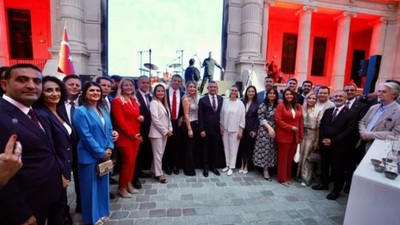 İBB Sözcüsü Murat Ongun'dan Paris sarayı iddialarına yanıt: Haftalık 249 bin Euro ödendi, iddialar yalan!