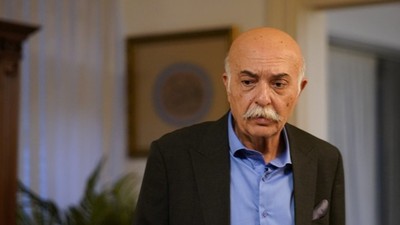 Beyin kanaması geçirmişti! Ünlü oyuncu Settar Tanrıöğen, hemşiresiz dışarı çıkamıyor