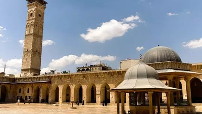 Emevi Camii Nerede? Emevi Camii’nde Namaz Kılmak Neden Önemli? Emevi Camii Kim, Ne Zaman Yaptırdı?