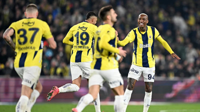 Fenerbahçe 9 kişi kalan rakibini mağlup etti, 3 puan 89'da geldi! Fenerbahçe 3 - 2 Çaykur Rizespor | Maçın özeti