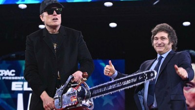 Bu iş nereye gidiyor? Elon Musk sahneye altın testereyle çıktı