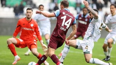 Konyaspor 90+10'da attı, Trabzonspor deplasmanda yine yıkıldı! Konyaspor 1 - 0 Trabzonspor | Maçın özeti