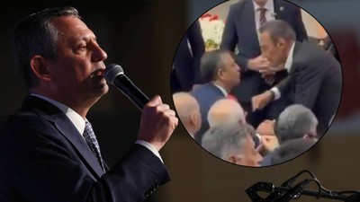 CHP Kurultayı'nda gergin anlar! Berhan Şimşek adaylığı düşürülünce Özgür Özel'in üzerine yürüdü