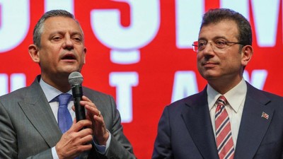 Özgür Özel’in sözleri CHP’yi karıştırdı! İmamoğlu'nun önünü mü kesiyor? "Ekrem bey geldikten sonra..."