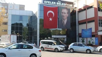 CHP'li Efeler Belediyesinde maaş krizi! AK Parti il başkanı Mehmet Erdem tepki gösterdi