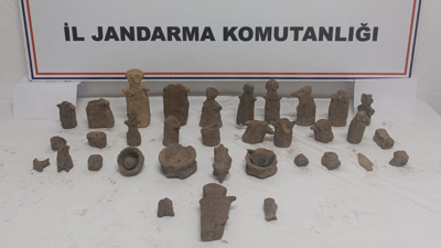 Muş’ta tarihi eser kaçakçılığına darbe! 42 obje ele geçirildi