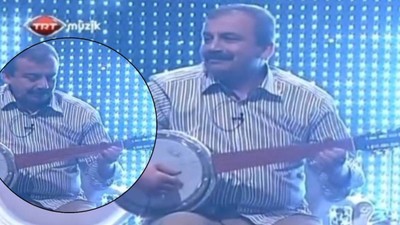 Sırrı Süreyya'nın TRT Müzik'te çalıp söylediği türkü izleyenleri duygulandırdı