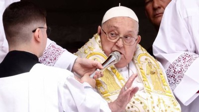 Papa Francis'ten Vatikan'daki Paskalya Yortusu ayininde Gazze için barış çağrısı
