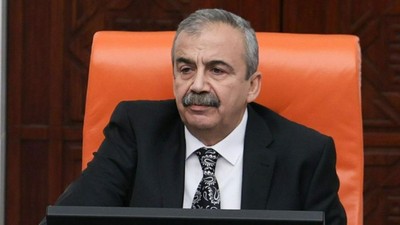 Sırrı Süreyya Önder'in beyin ölümü gerçekleşti mi? Doktorlarından yeni açıklama