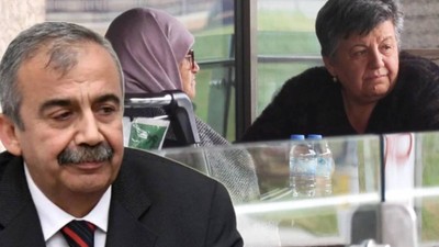 Sırrı Süreyya Önder'in annesi ve ablası hastanedeki umutlu bekleyişini sürdürüyor