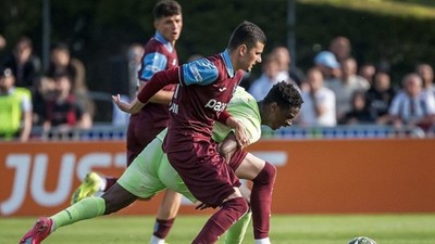 Trabzonspor'un gençleri Barcelona'ya diş geçiremedi, finalde kaybetti (Trabzonspor U19 1 - 4 Barcelona U19 | Finalin özeti)