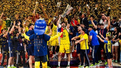 Fenerbahçe Beko Monaco'yu yıktı, EuroLeague'de şampiyonluğa ulaştı (Monaco 70 - 81 Fenerbahçe Beko | Finalin özeti)