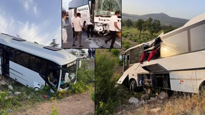 Isparta'da can pazar! Isparta Petrol firmasına ait yolcu otobüsü ile tur midibüsü çarpıştı: 29 yaralı