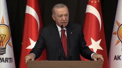 Cumhurbaşkanı Erdoğan "10 hukukçu arkadaşımı görevlendirdim" diyerek duyurdu: Darbe anayasası utancından milleti mutlaka kurtaracağız