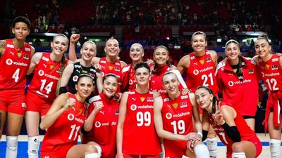 Filenin Sultanları Fransa'ya geçit vermedi! A Milli Kadın Voleybol takımımız Dünya Milletler Ligi’ne galibiyetle başladı