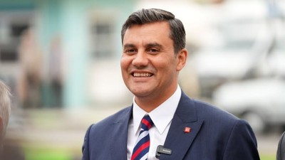 Manisa Belediye Başkanı Ferdi Zeyrek'in evi incelendi! İhmaller zinciri...