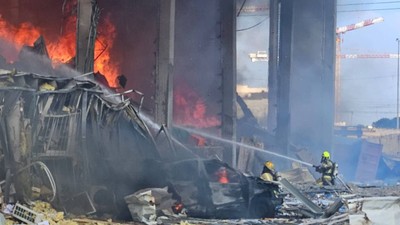 İran füzeleri İsrail’in kalbine indi: "Herzliya’daki Mossad karargahı vuruldu" iddiası...