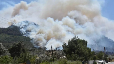 İzmir alev altında! Menderes–Seferihisar hattında orman yangını büyüyor