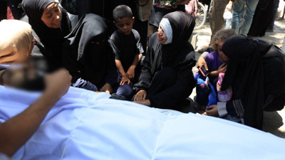 İşgalci İsrail ordusu yardım kuyruğunu kana buladı, Gazze'de 73 sivil daha katledildi! Bitsin bu vahşet